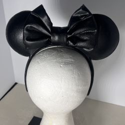 Black Puffy  Faux Leather Minnie Mouse Ears 