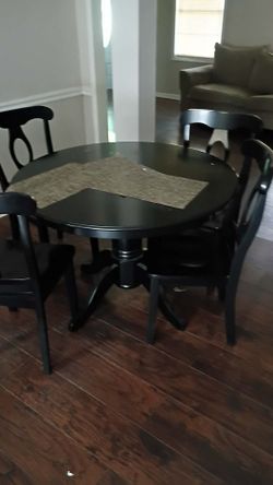 Black Round Pedestal Dining Table with 4 Chairs