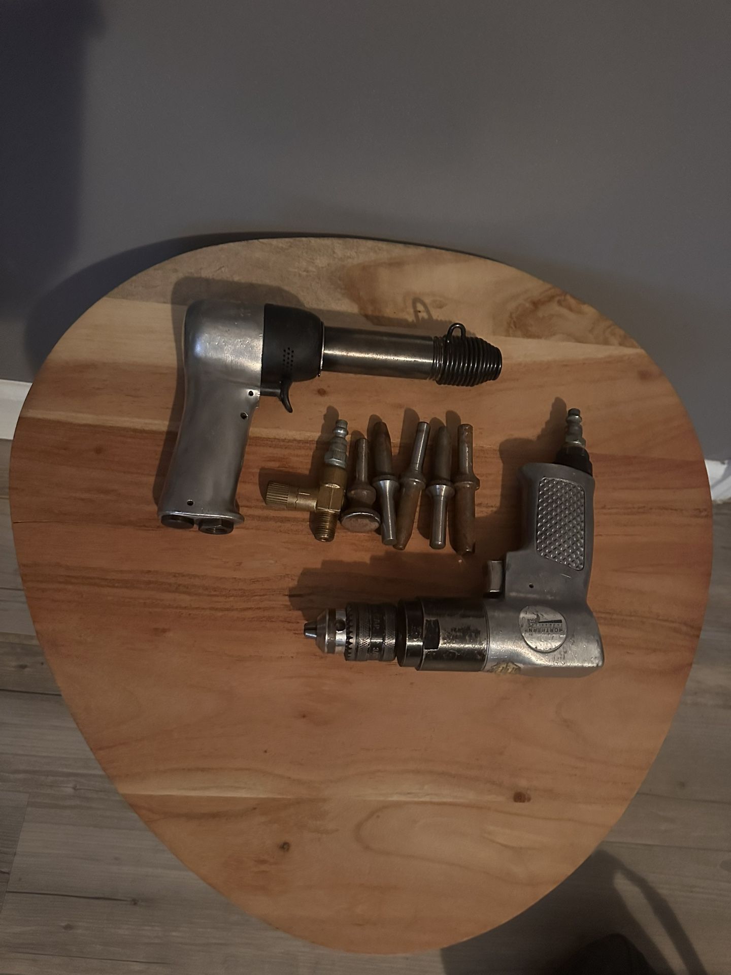 AIR RIVETER KIT - CHICAGO PNEUMATIC CP4444 GUN, AIR DRILL NORTHERN, TOOL BAG KIT