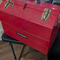 18" Husky Cantilever Steel Tool Box