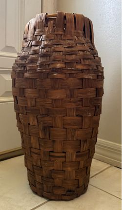 Wicker 20” Tall Floor Vase Lots of Life Left! Minimal Flaws See Photos!