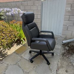 Barcalounger Merced Executive Office Chair