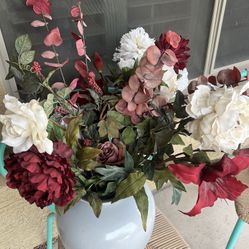 💐 Heavy Glass Flower Vase Decor W/ Artificial Flowers 💐 