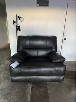 Ashley Mountainous Leather Recliner