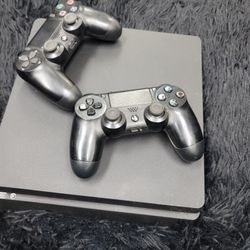 PS4 With CONTROLLER