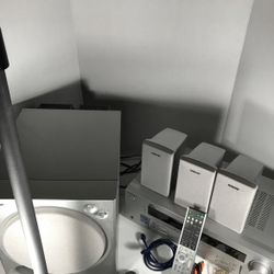 Sony STR-K650P Home Theater Dolby Digital Cinema Sound System W 3 Speakers 1 Sub