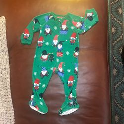 Carter's- Christmas 🎄fleece footed pajamas with a gnome