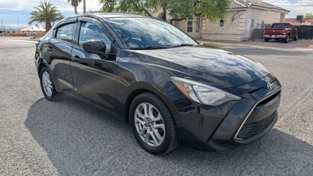 2017 Toyota Yaris iA