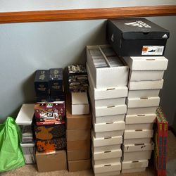 Bulk Sports Cards & Pokémon 