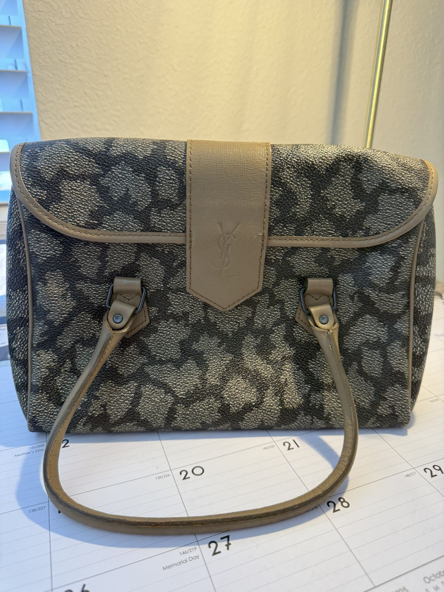 Vintage YSL - Giraffe print