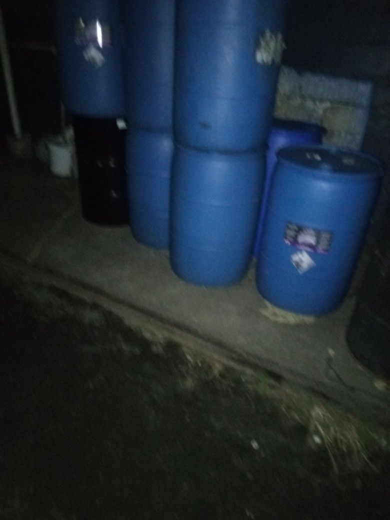 Plastic And Metal Barrels 20 Bucks A Piece