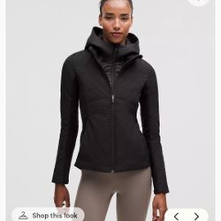 LULULEMON Another Mile Jacket .. 