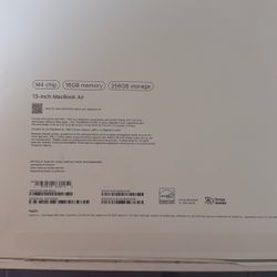 MacBook Air 13 Inch M4 Chip 16GB Memory 256 GB Storage
