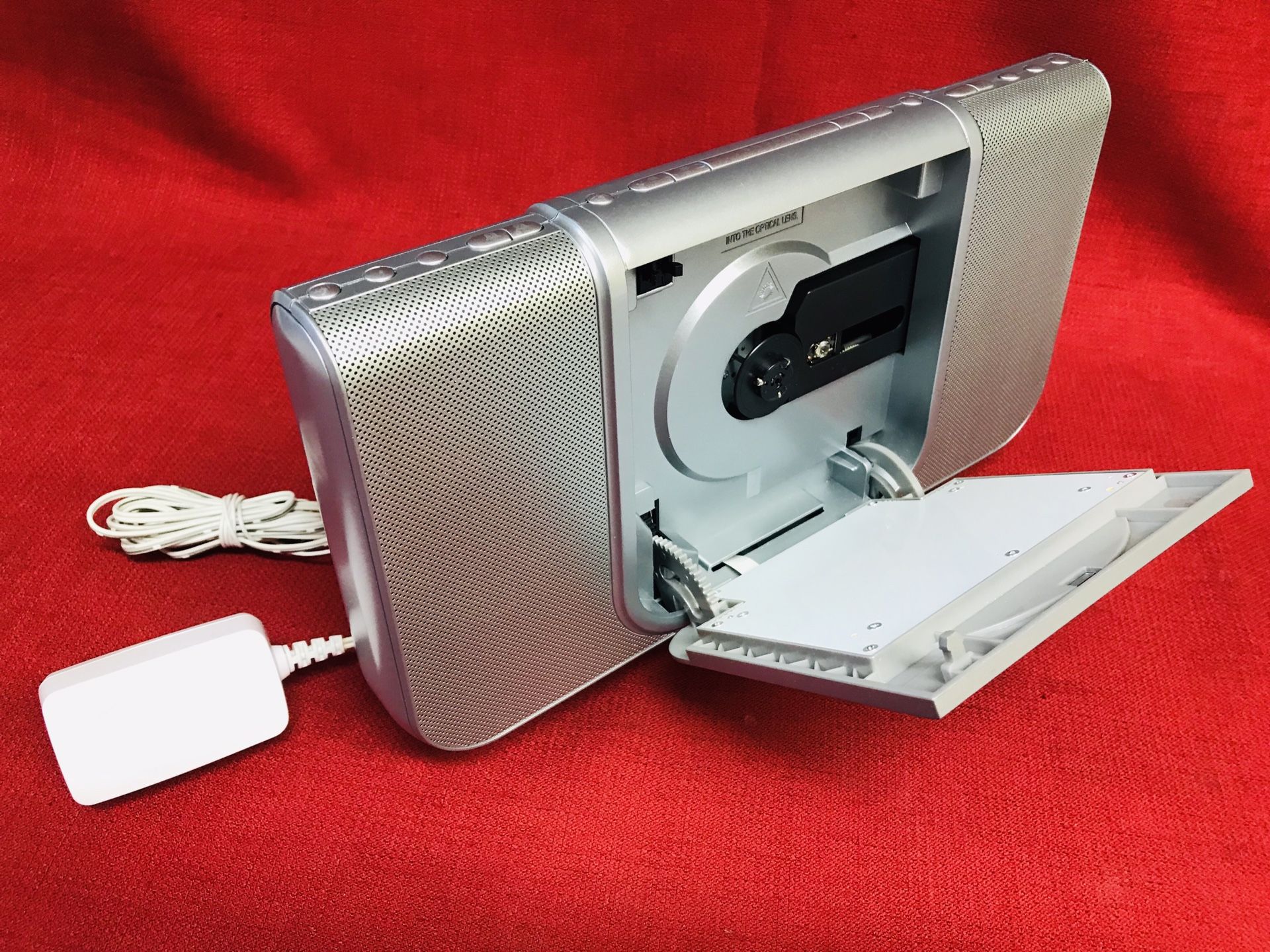 Capello CR25 CD Player Dual Alarm CLOCK AM/FM Radio WORKS GOOD for Sale