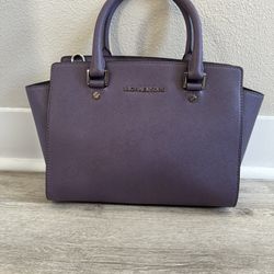 Michael Kors Selma Medium Saffiano Leather Satchel Handbag color Merlot (wine)