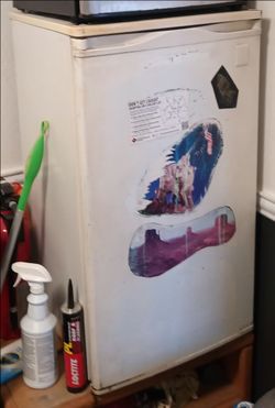 Mini fridge