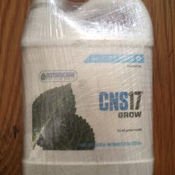 Botanicare CNS17 Original Hydroponics Formula 3-2-4 Grow 1 Quart 960 ML / 32 oz