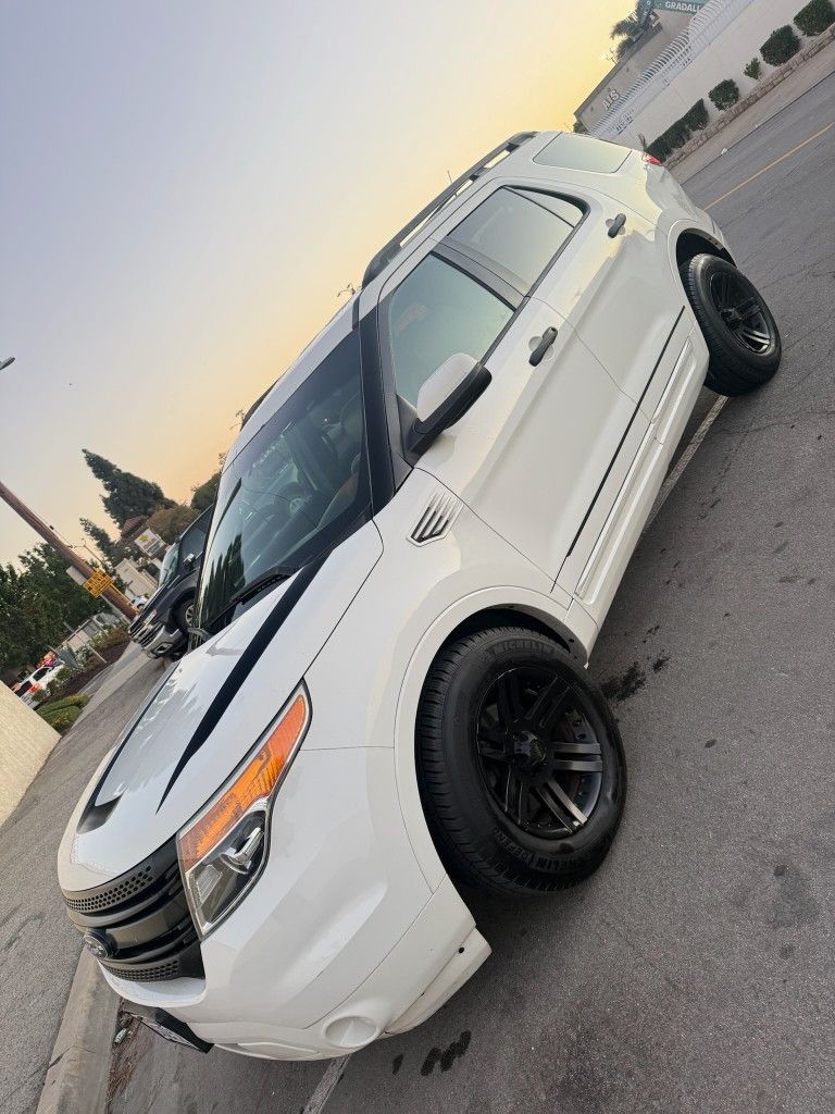 2012 Ford Explorer