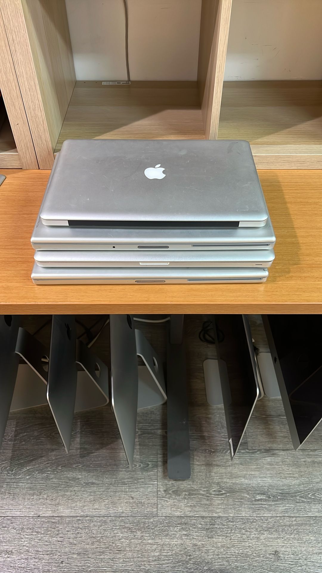 MacBook lot