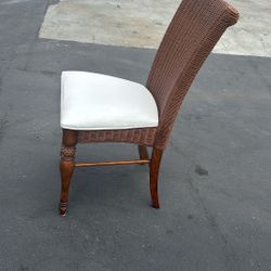 4 Counter Stools