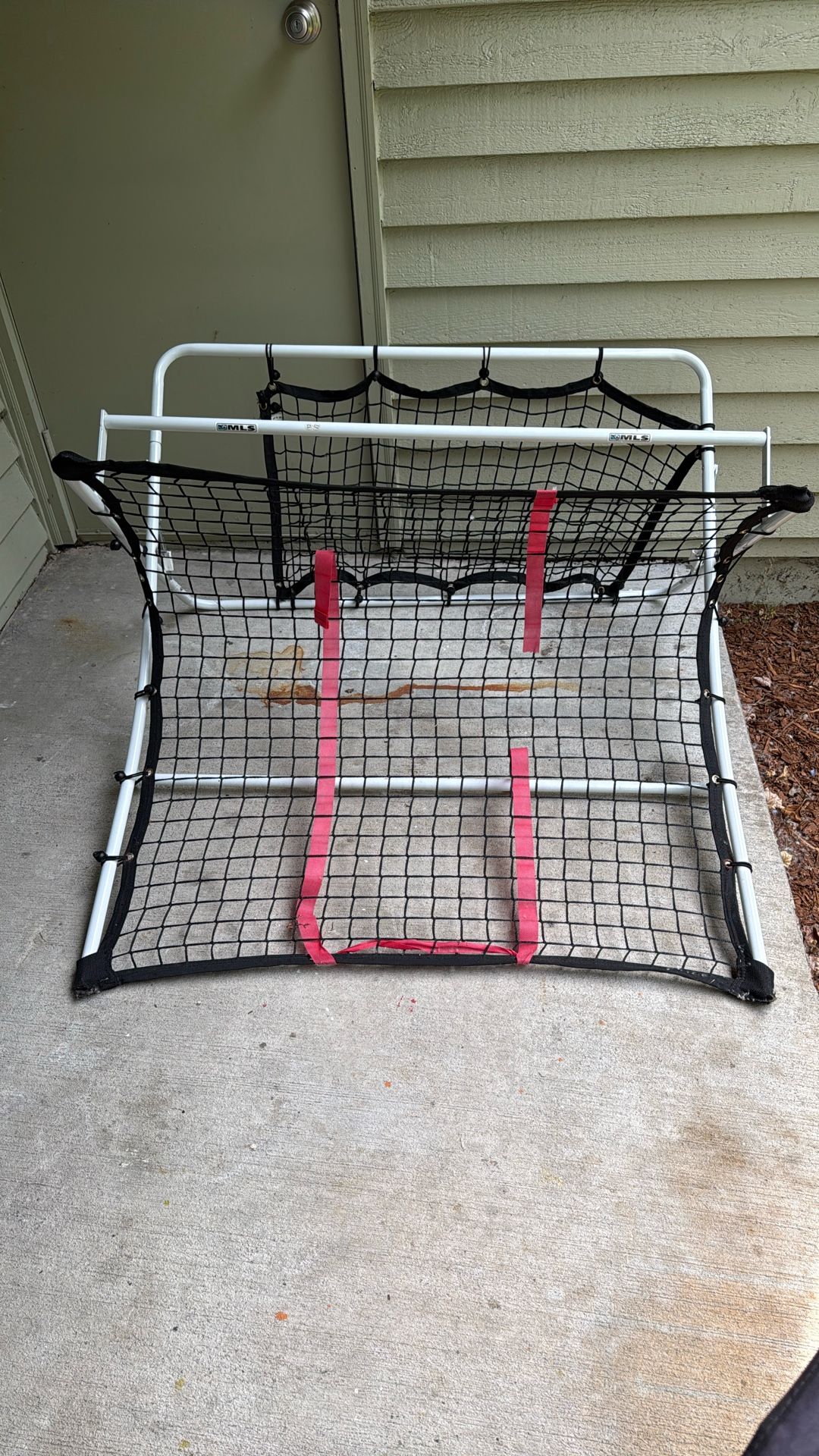 Soccer Rebounder 