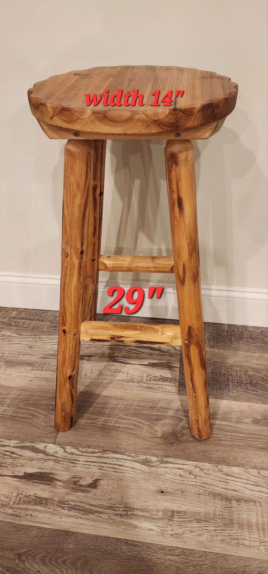 Beautiful Wood Stool (1) NEW 