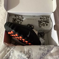 Nike Mind 001 Black & Hyper Crimson