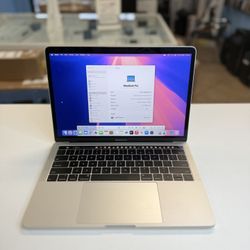 MacBook Pro 2019 TouchBar 256ssd with Final Cut Pro & Logic Pro X