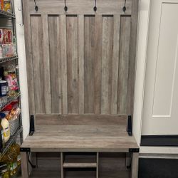Entryway bench 
