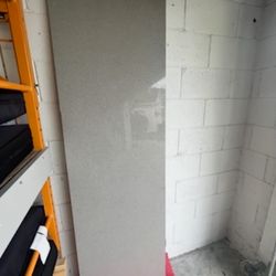 Quartz Slab  Gray 22 1/2” X 74” ( LG Hausvs Viatera )