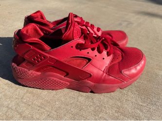 Shoes size 13