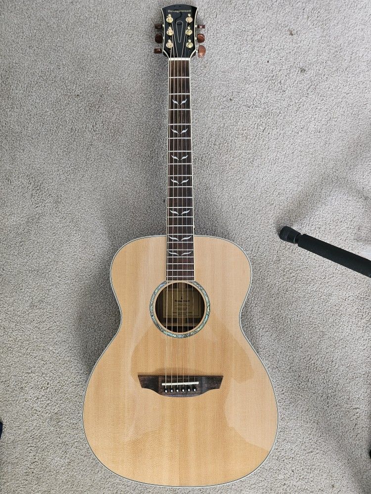 Orangewood Brooklyn Acoustic Guitar