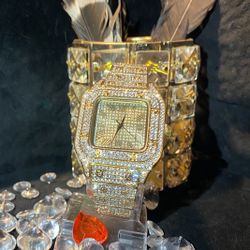 Golden Gift Box(s) included Real Gold Plated, dipped in Real Gold 4x’s and 2x’s clearcoat shine protection. Stainless Steel base. Dipped Coated Real G