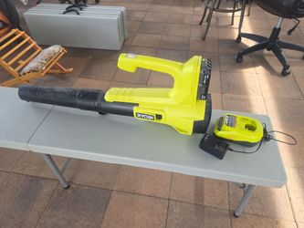 Leaf Blower