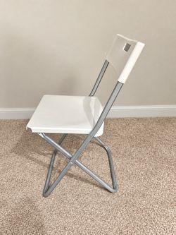 IKEA GUNDE White Folding Chair – $5