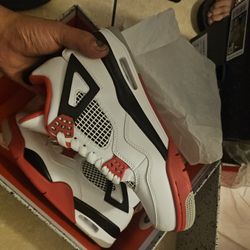 Jordan Retro 4 Size 8