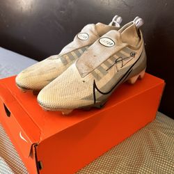 Aaron Donald Signed Cleats
