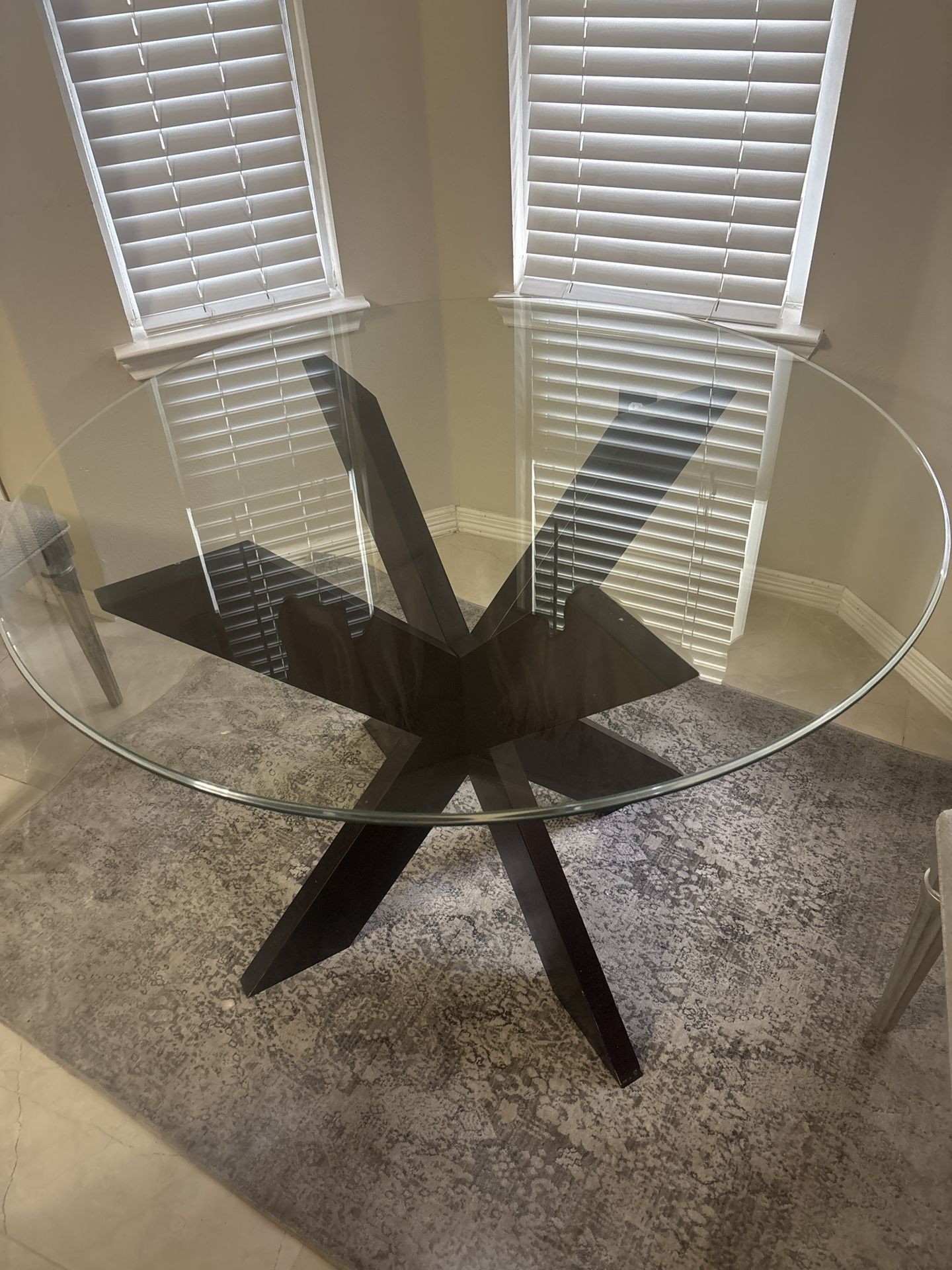 Breakfast Table & Chairs