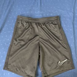 Nike Dri-fit Athletic Shorts For Kids Size M