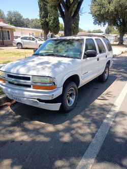 2003 Chevron blade