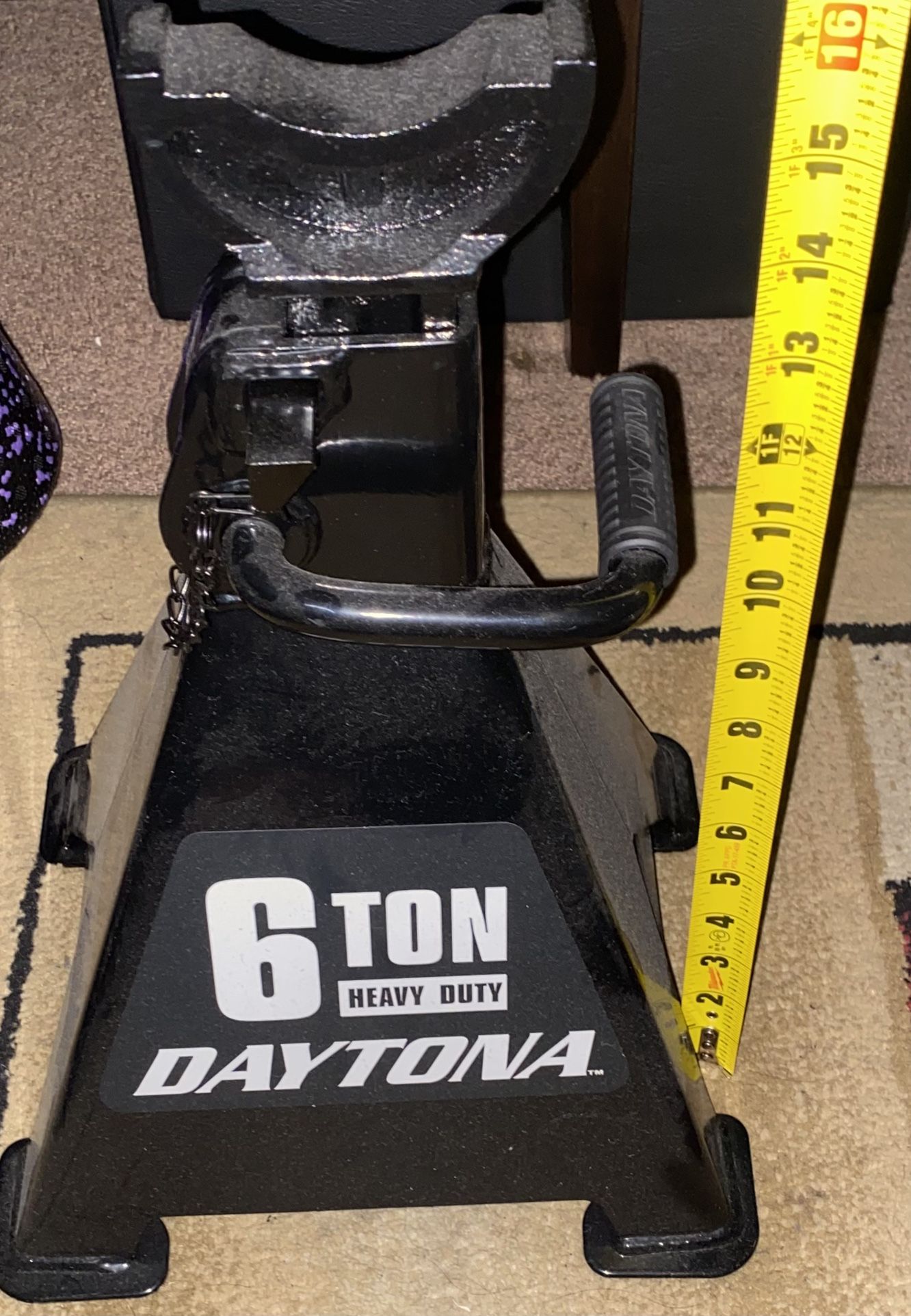 4 NEW Daytona 6 Ton Jack Stands