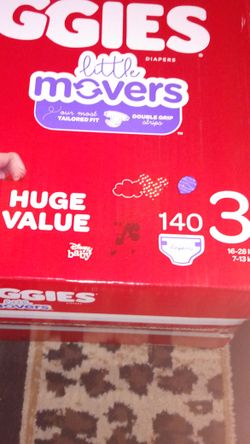 HUGE VALUE HUGGIES DIAPERS
