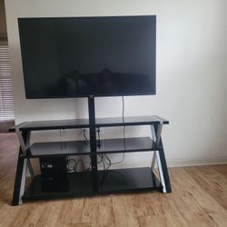  L G TV with Stand 