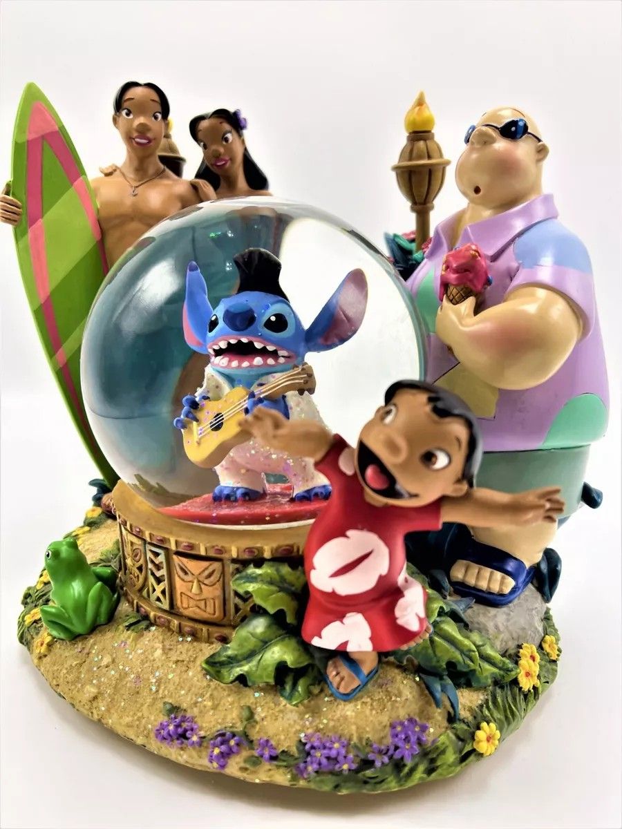 Disney Lilo and Stitch Snowglobe