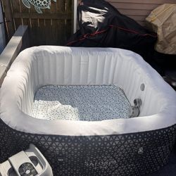 Inflatable Hot Tub