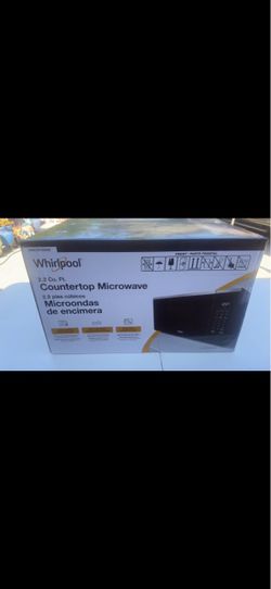 NEW IN THE BOX    Whirlpool 2.2 Cu. Ft. Countertop Microwave
