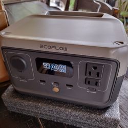 EF ECOFLOW Portable Power Station RIVER 2, 256Wh LiFePO4 Battery/ 1 Hour Fast Charging, 2 Up to 600W AC Outlets