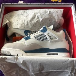 Jordan 4 Military Blue