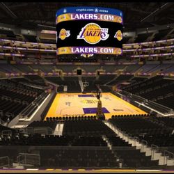 Lakers Vs Detroit 12/30/25