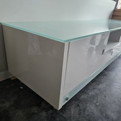 Modern TV Stand 